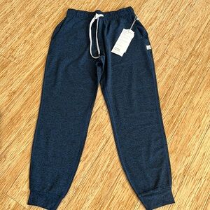BNWT Vuori Performance Jogger XS